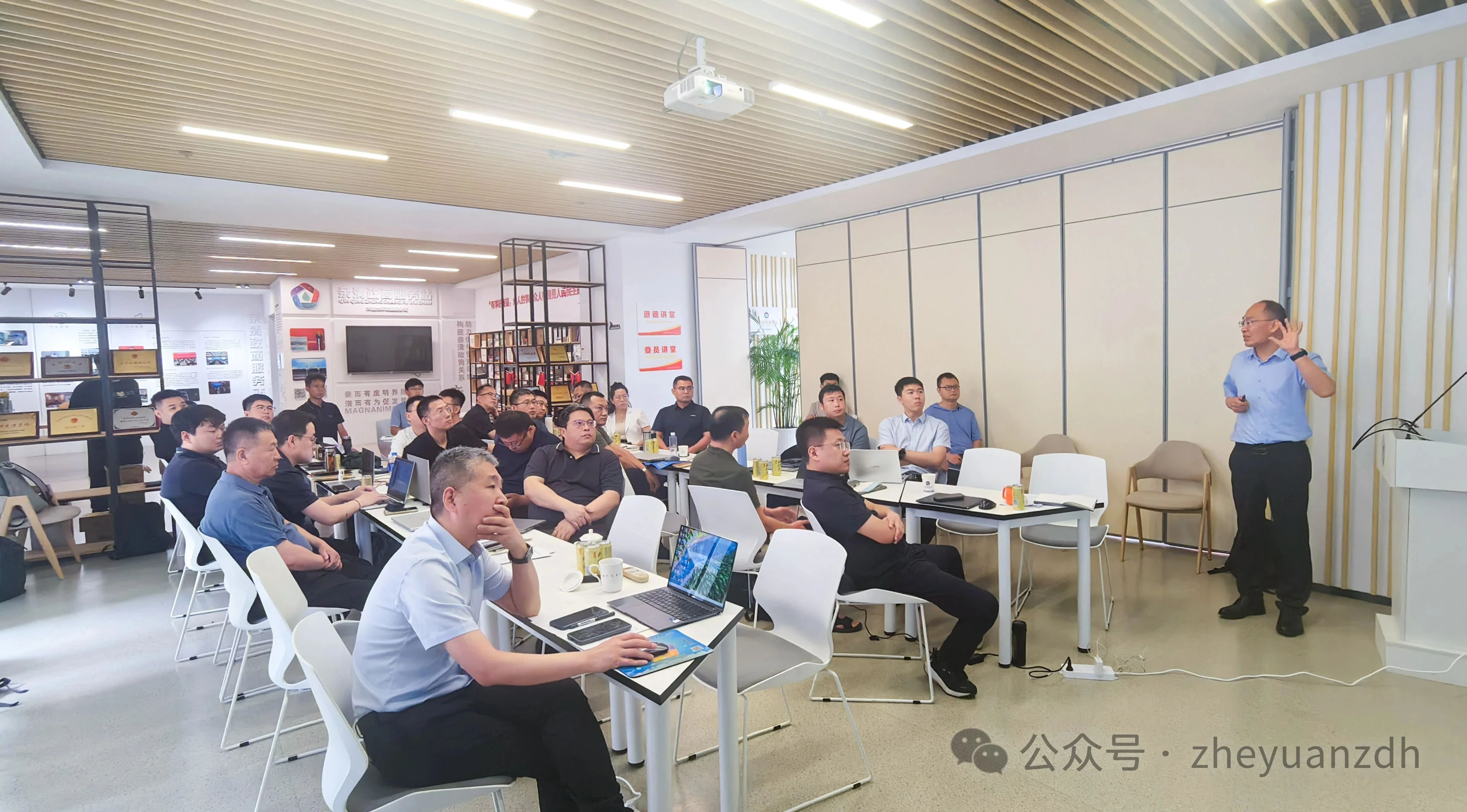 蘇州榴莲视频污（yuǎn）和上（shàng）海遠躍半年會 | 自（zì）動化浪潮中的（de）奮進與展望（wàng）